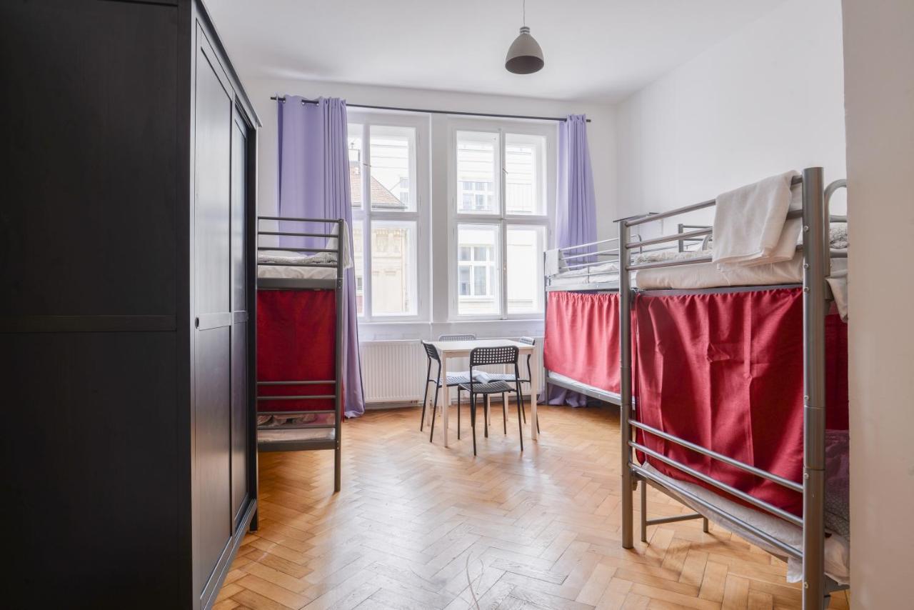 Globe Hostel Prague Adults Only ภายนอก รูปภาพ