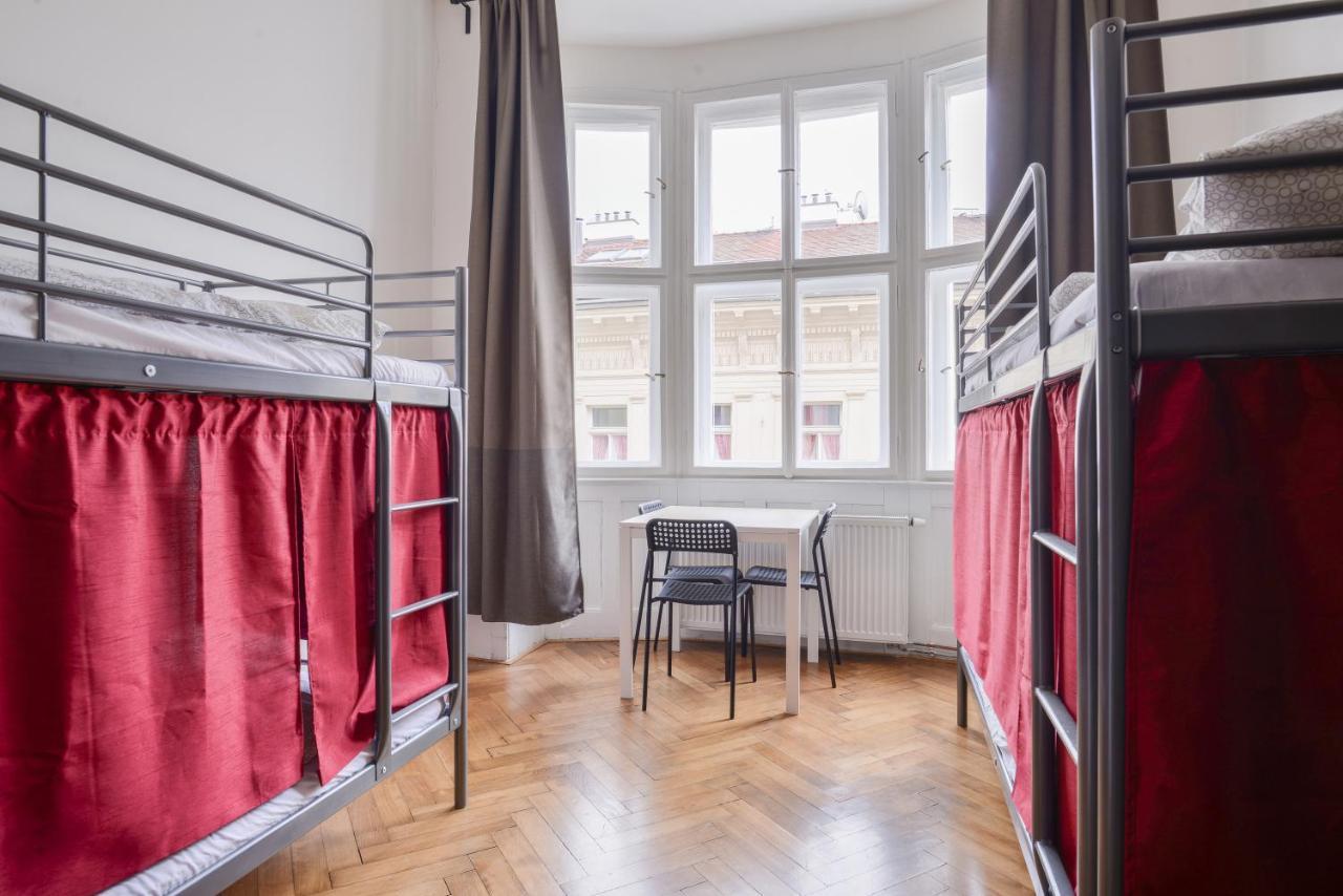 Globe Hostel Prague Adults Only ภายนอก รูปภาพ