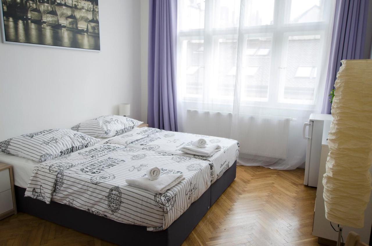 Globe Hostel Prague Adults Only ภายนอก รูปภาพ