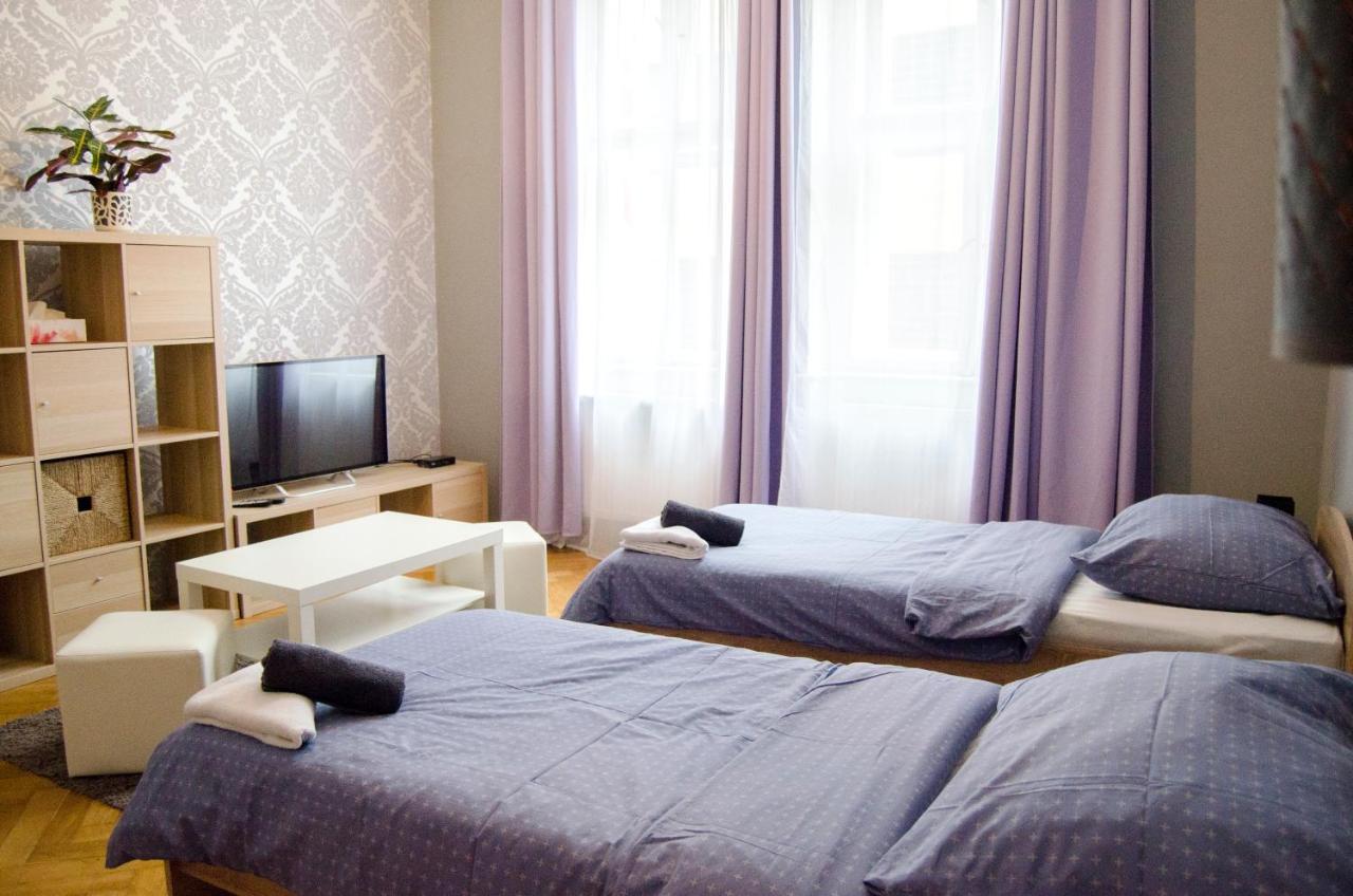 Globe Hostel Prague Adults Only ภายนอก รูปภาพ