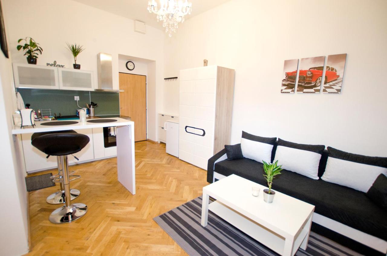 Globe Hostel Prague Adults Only ภายนอก รูปภาพ