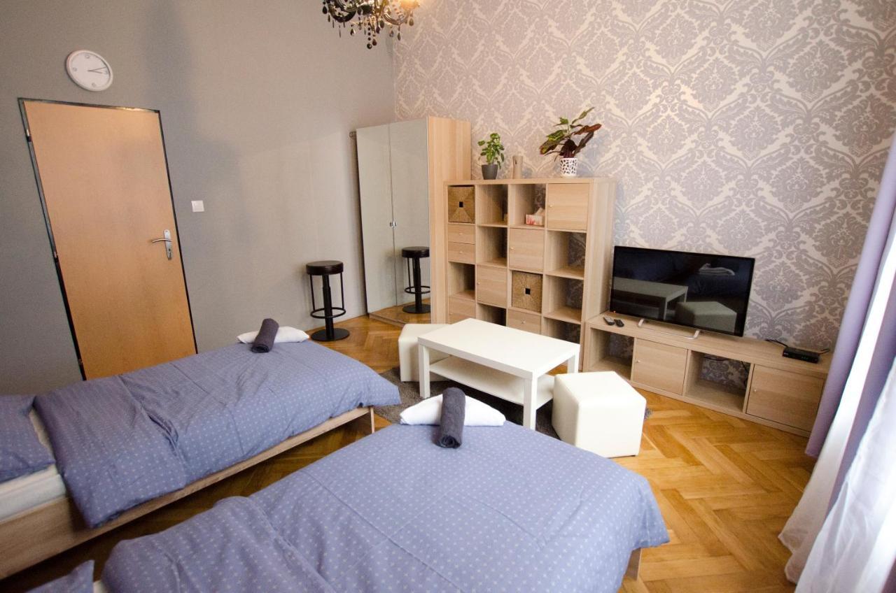 Globe Hostel Prague Adults Only ภายนอก รูปภาพ