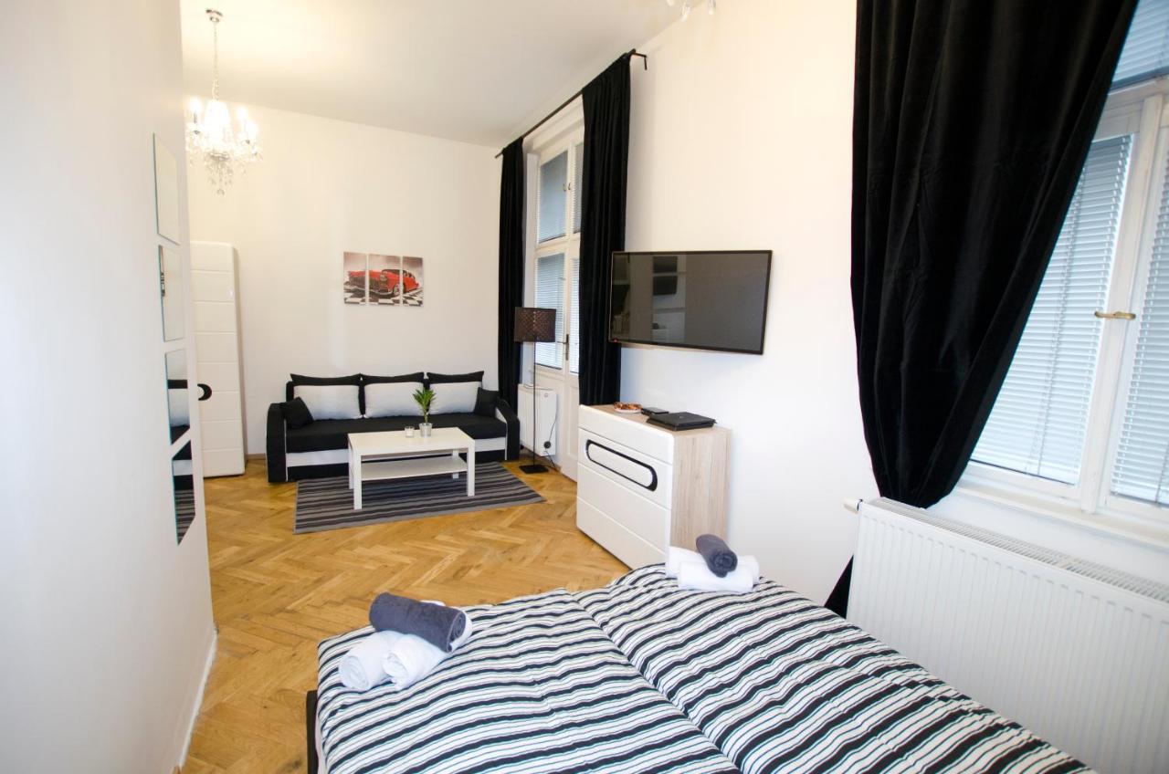 Globe Hostel Prague Adults Only ภายนอก รูปภาพ