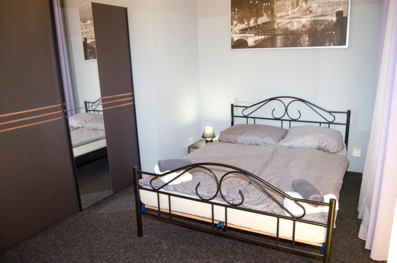 Globe Hostel Prague Adults Only ภายนอก รูปภาพ